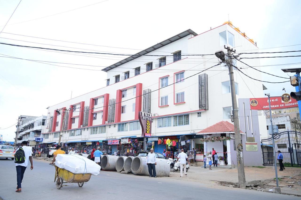 B Six Hotel Bangalore Exterior photo