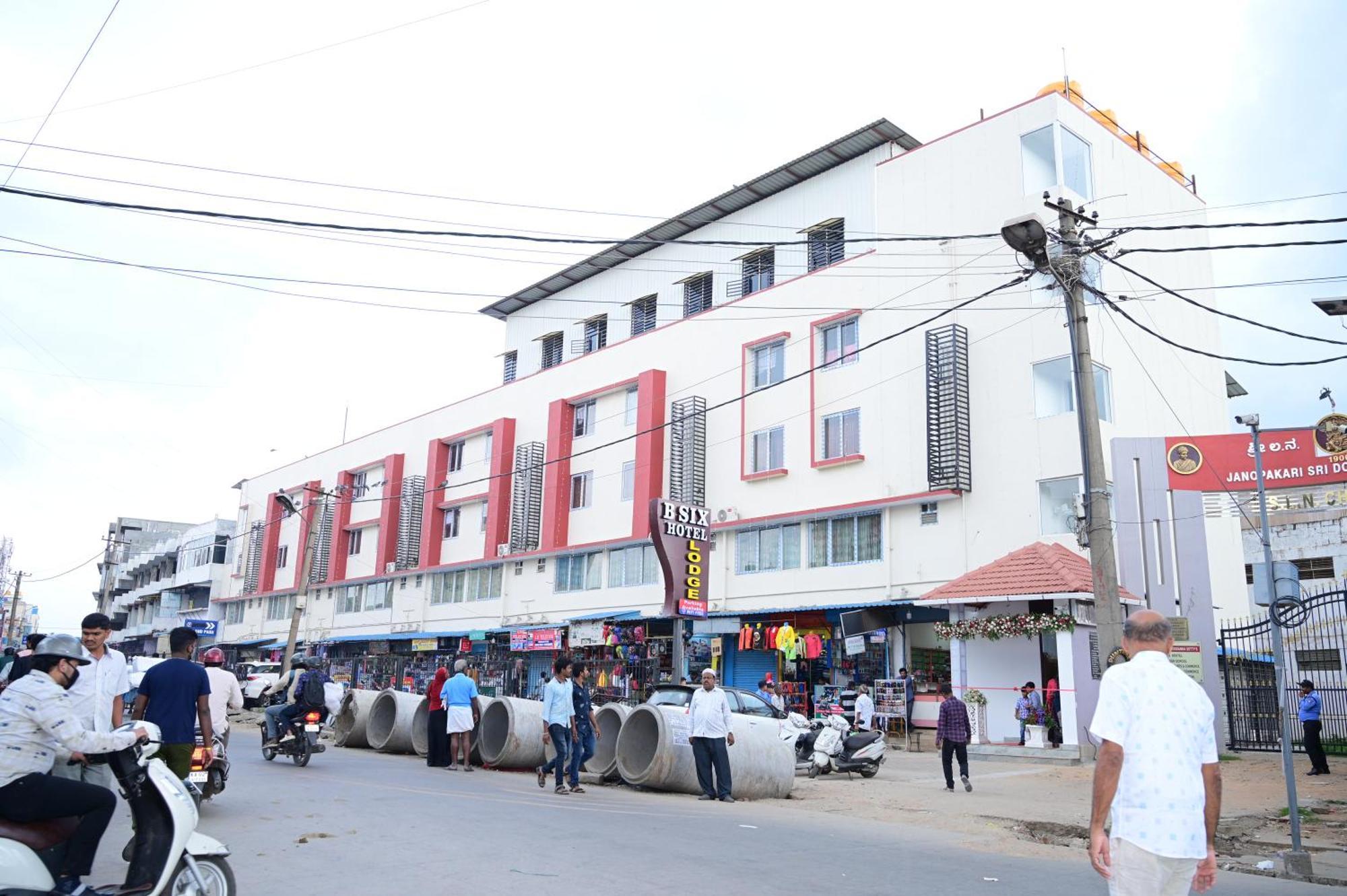 B Six Hotel Bangalore Exterior photo